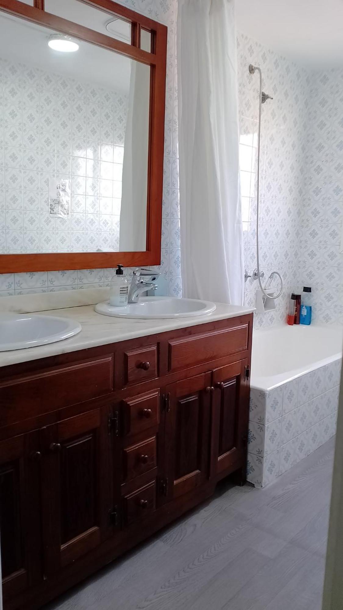 Habitacion Privada Centro Malaga Cerca Tren Maria Zambrano Y Playa Muy Buena Conexion Wifi Ruang foto