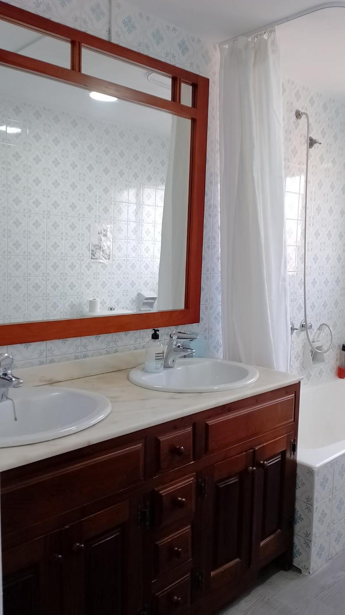 Habitacion Privada Centro Malaga Cerca Tren Maria Zambrano Y Playa Muy Buena Conexion Wifi Bagian luar foto