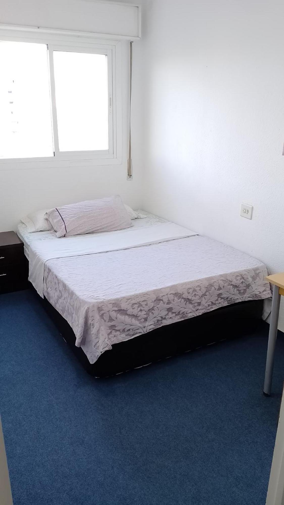 Habitacion Privada Centro Malaga Cerca Tren Maria Zambrano Y Playa Muy Buena Conexion Wifi Bagian luar foto