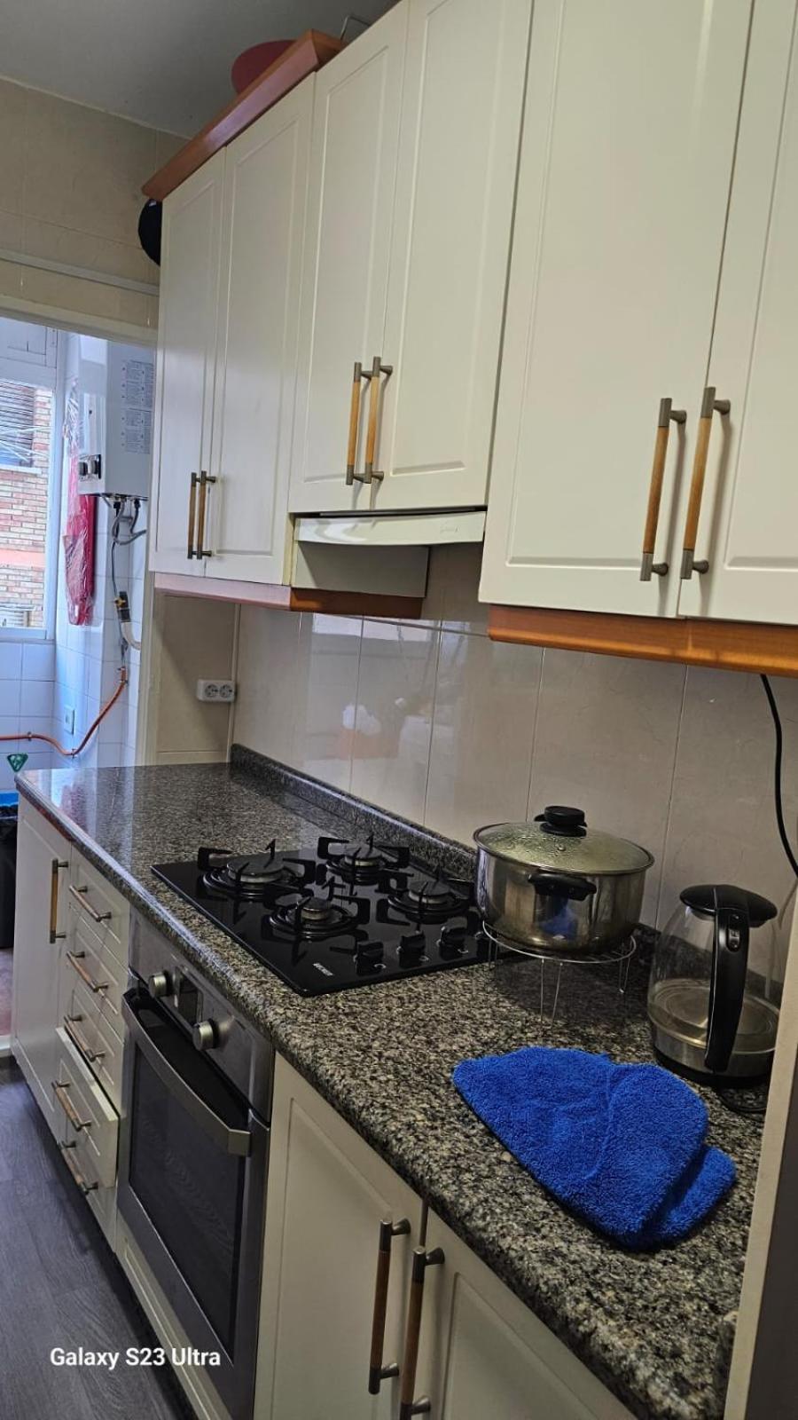 Habitacion Privada Centro Malaga Cerca Tren Maria Zambrano Y Playa Muy Buena Conexion Wifi Bagian luar foto