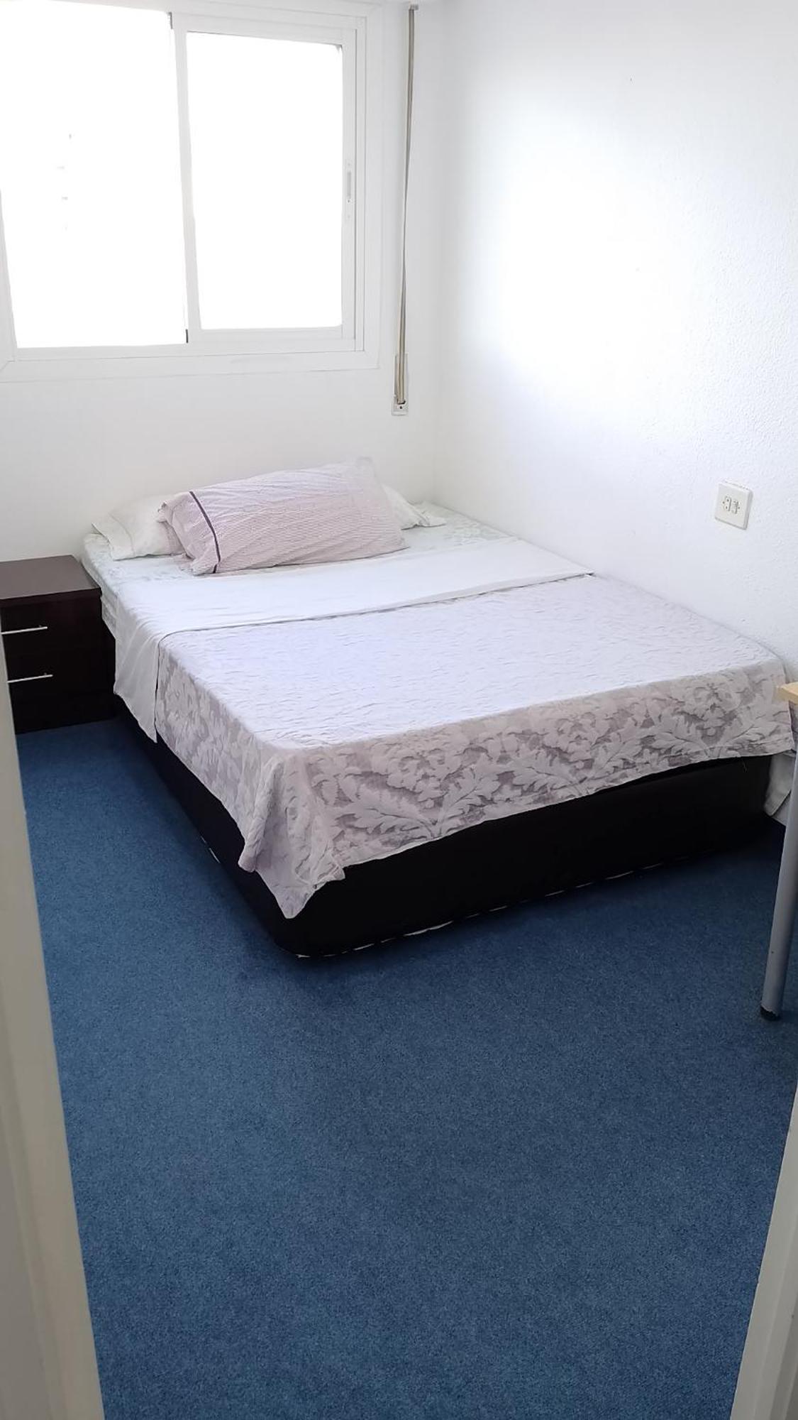 Habitacion Privada Centro Malaga Cerca Tren Maria Zambrano Y Playa Muy Buena Conexion Wifi Bagian luar foto