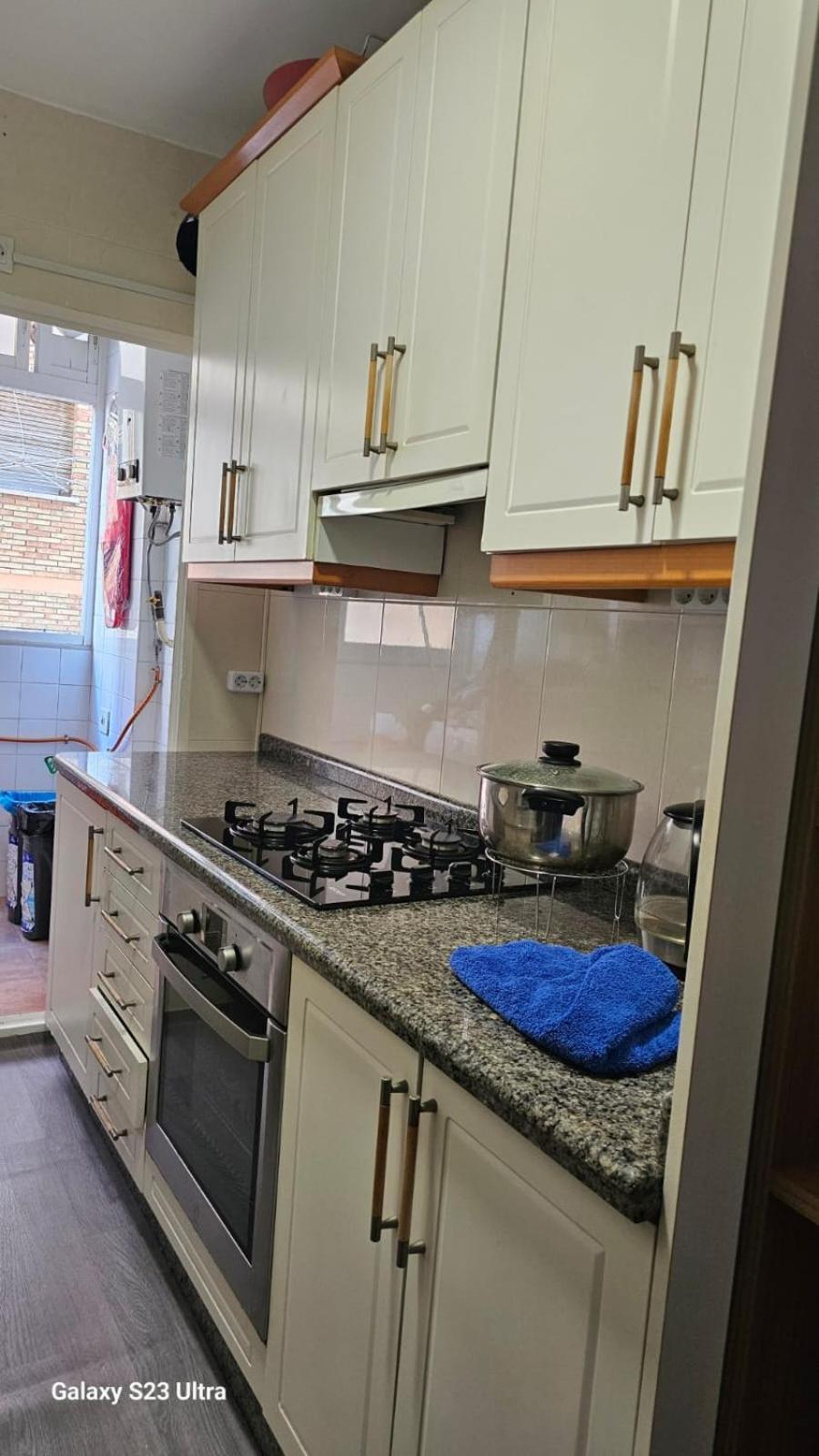 Habitacion Privada Centro Malaga Cerca Tren Maria Zambrano Y Playa Muy Buena Conexion Wifi Bagian luar foto