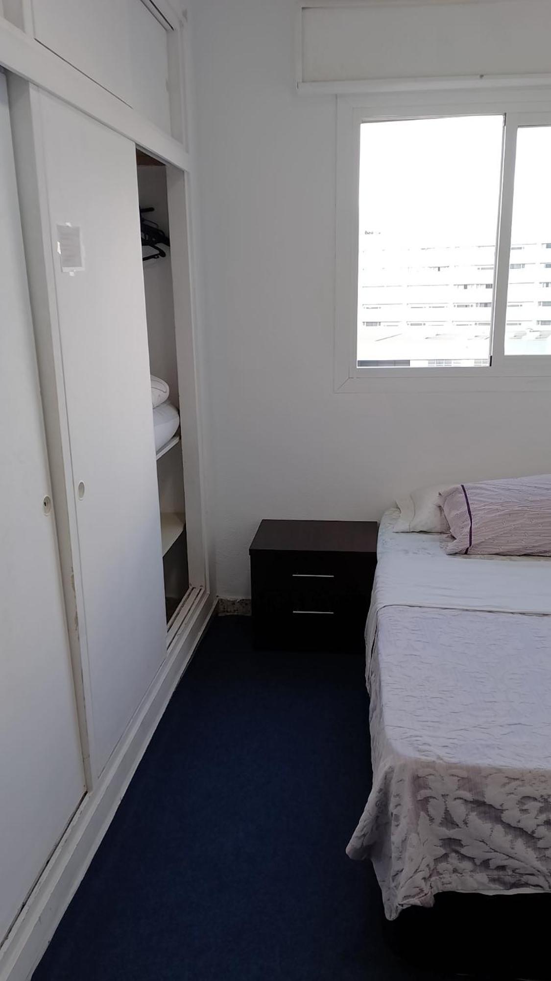 Habitacion Privada Centro Malaga Cerca Tren Maria Zambrano Y Playa Muy Buena Conexion Wifi Bagian luar foto